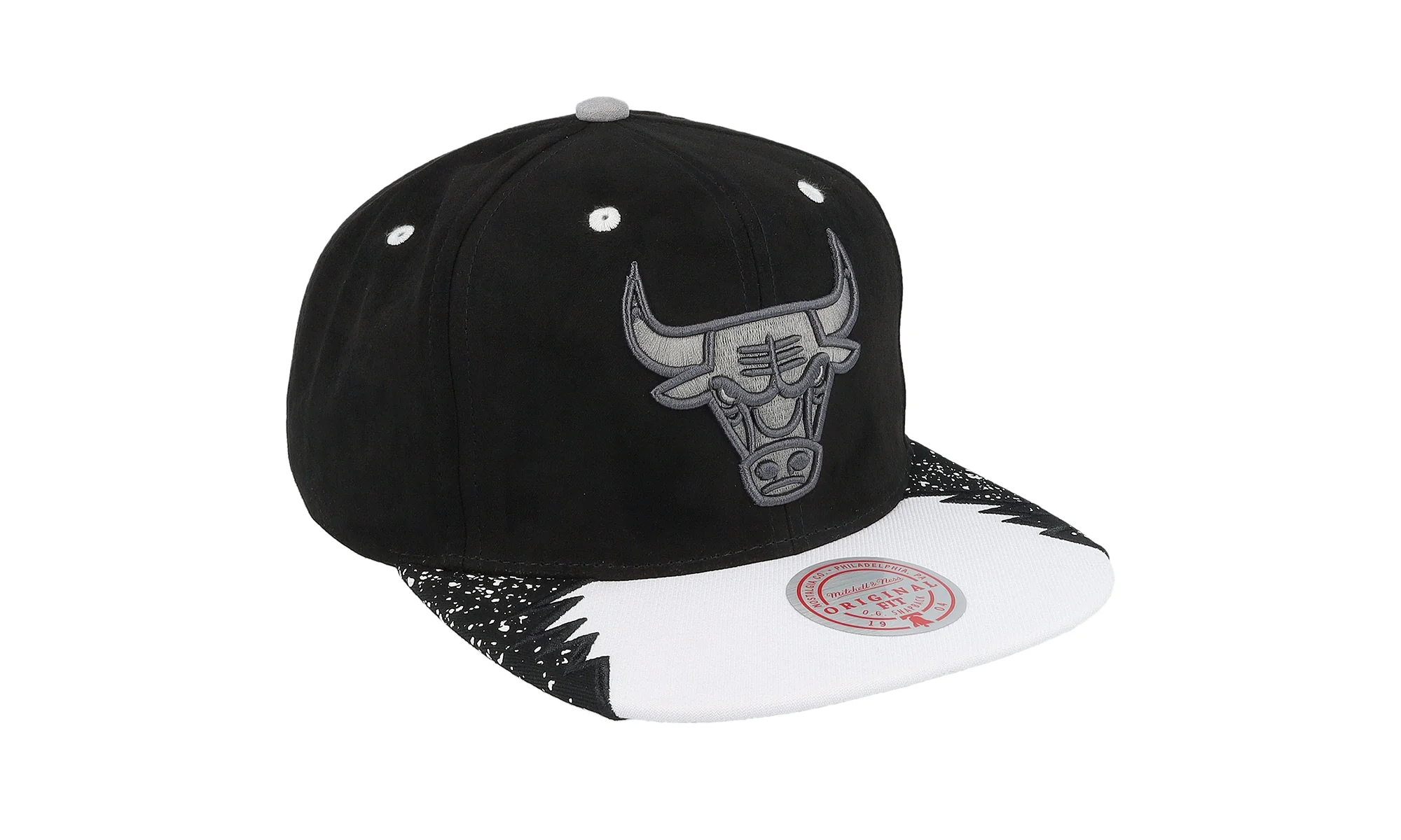 Chicago Bulls "Day 5" HHSS1102-CBUYYPPPBKWH - Image 2