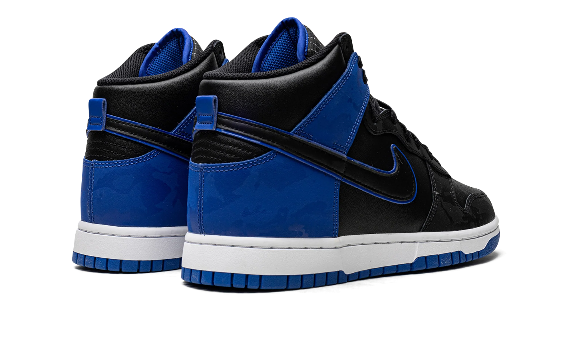 Dunk High SE "Camo Black Royal" DD3359 001 - Image 3