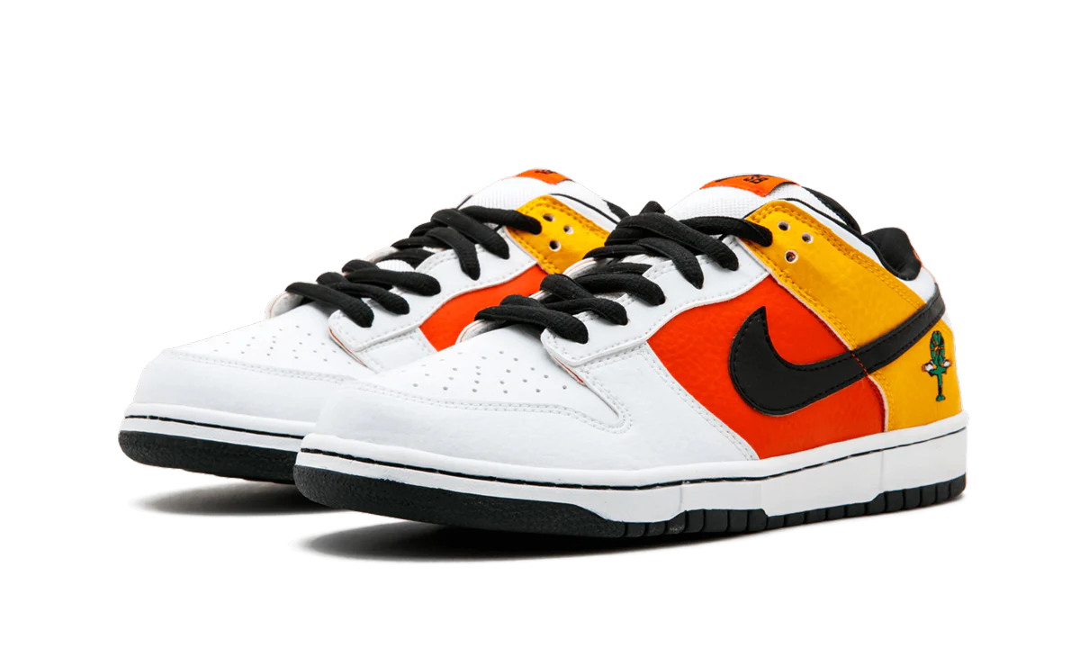 Dunk Low Pro SB "Raygun "Home"" 304292 802 - Image 2