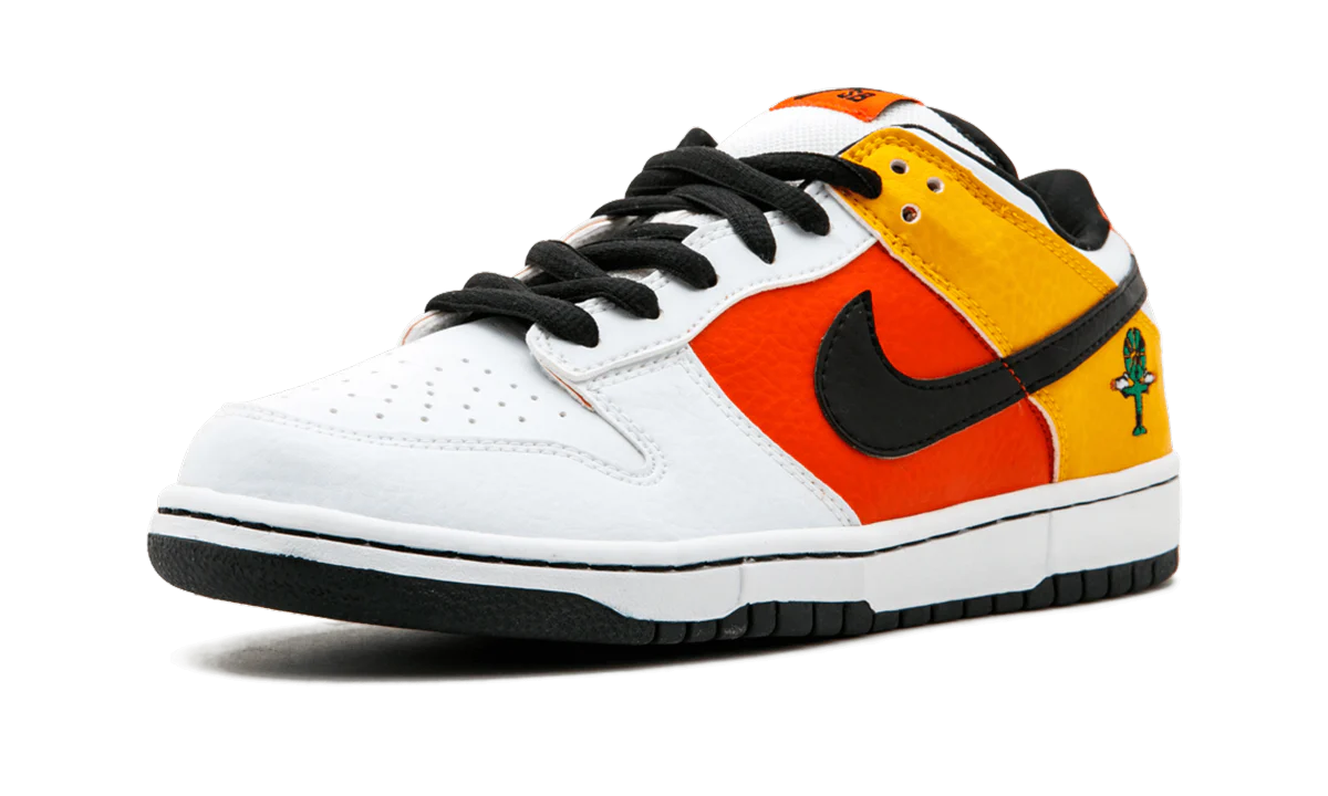 Dunk Low Pro SB "Raygun "Home"" 304292 802 - Image 4