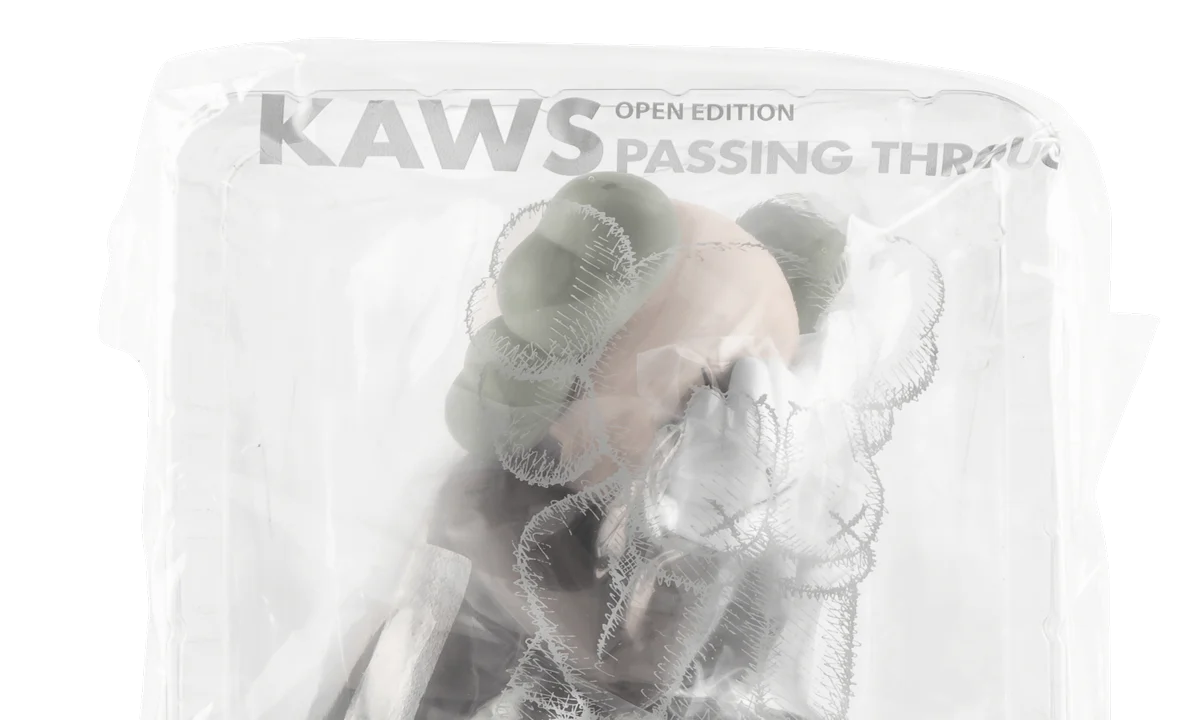 Kaws Passing Through Companion "2018 Open Edition" - Image 2