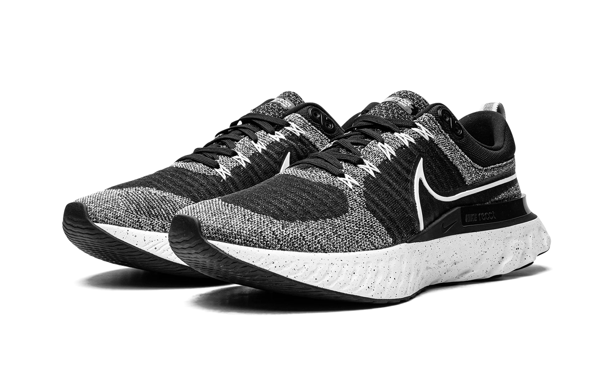 React Infinity Run Flyknit 2 CT2357 101 - Image 2
