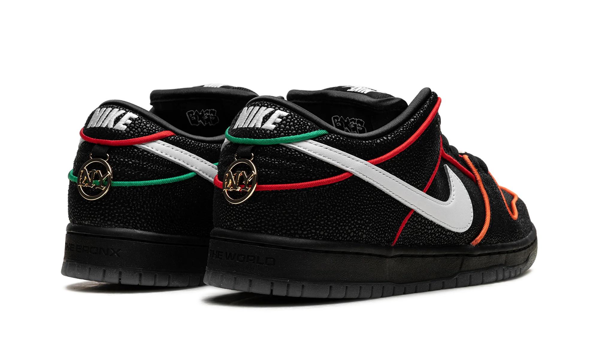 SB Dunk Low "Bronx Girls Skate" HV1664 001 - Image 3