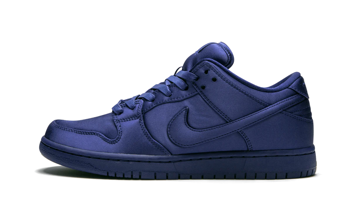 SB Dunk Low TRD NBA AR1577 446