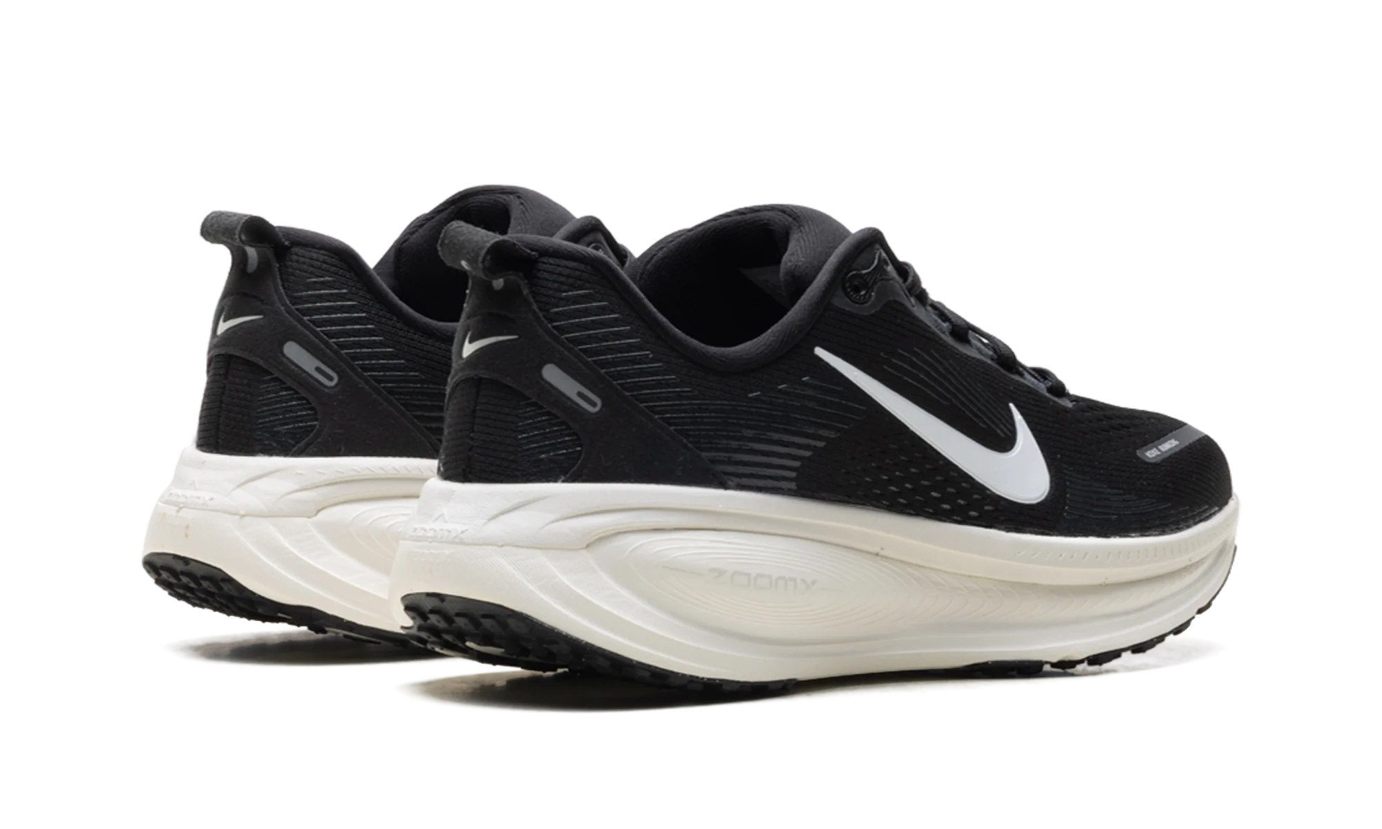 Vomero 18 WMNS "Black Summit White" HM6804 005 - Image 3